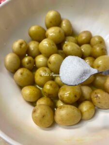 Patate Novelle al forno profumate al Rosmarino: il contorno semplice che conquista tutti