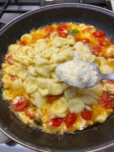 Orecchiette con Ricotta e Pomodorini: il sapore della tradizione Pugliese