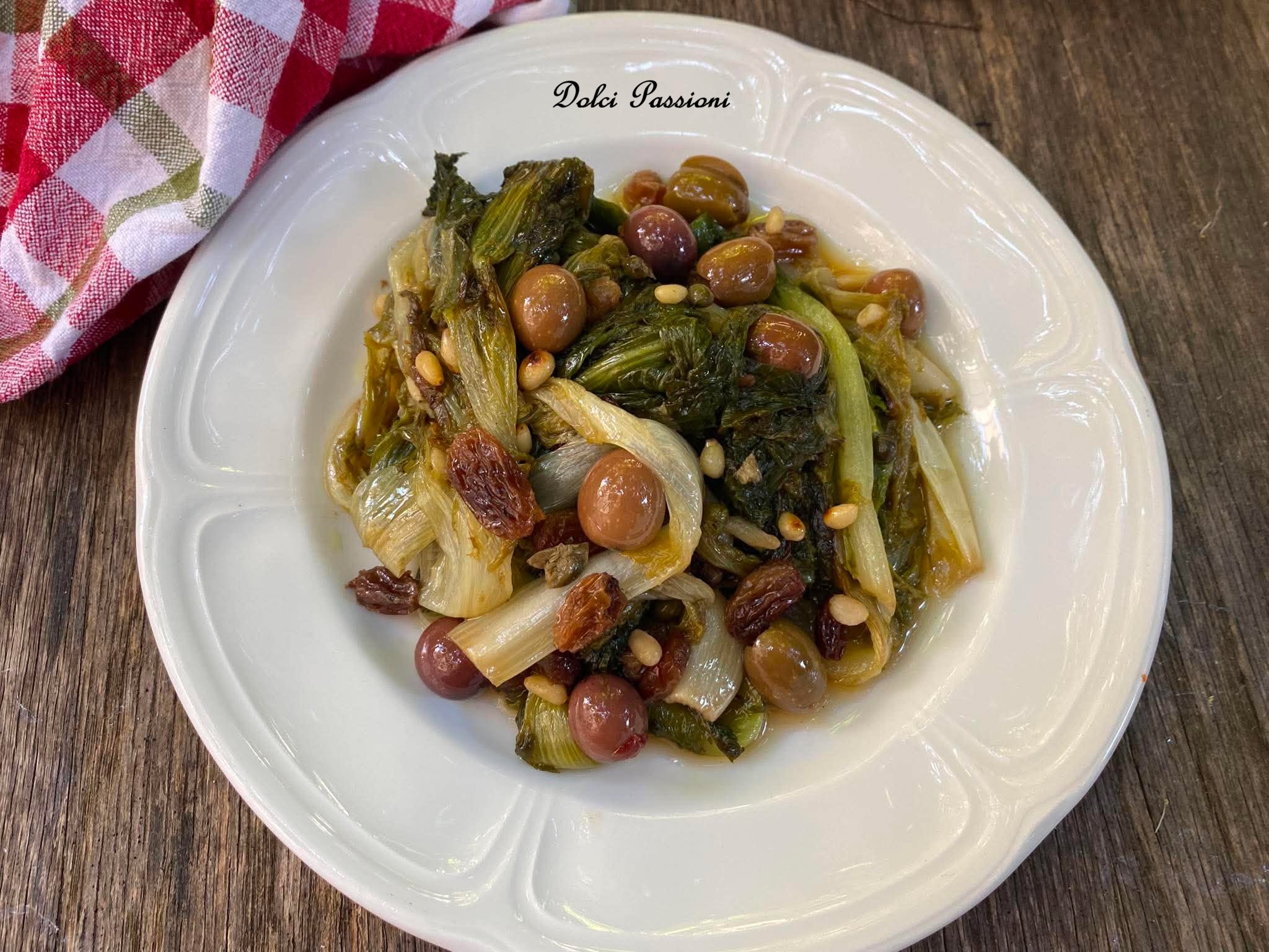 Scarola alla Napoletana: la ricetta tradizionale che profuma di Casa e di Domenica