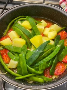 Fagiolini “Piattoni” con Patate e Pomodorini: la Ricetta Originale Lucana che Profuma di Tradizione