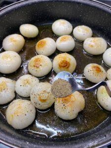 Cipolline "Borettane" in agrodolce in padella: il contorno dal sapore irresistibile