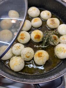Cipolline "Borettane" in agrodolce in padella: il contorno dal sapore irresistibile