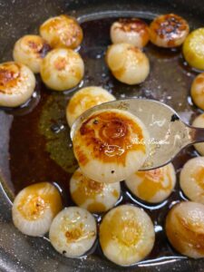 Cipolline "Borettane" in agrodolce in padella: il contorno dal sapore irresistibile