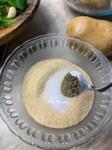 Bocconcini di Pollo, Peperoni e Patate gratinati: il secondo piatto rustico e irresistibile