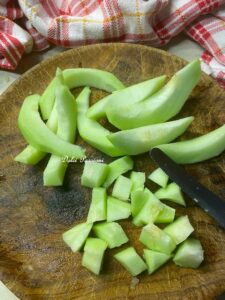 Insalata di Patate, Tonno, Pomodorini e Cipolle di Tropea: la ricetta Estiva fresca e saporita Insalata di Patate, Tonno, Pomodorini e Cipolle di Tropea: la ricetta Estiva fresca e saporita