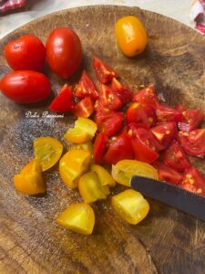 Insalata di Patate, Tonno, Pomodorini e Cipolle di Tropea: la ricetta Estiva fresca e saporita Insalata di Patate, Tonno, Pomodorini e Cipolle di Tropea: la ricetta Estiva fresca e saporita
