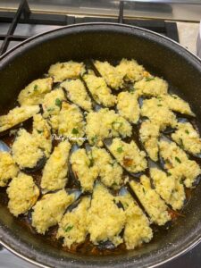 Cozze ripiene al forno alla Pugliese con passata di Pomodoro: la ricetta Originale di casa Palasciano-Bellino