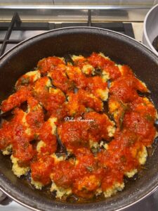 Cozze ripiene al forno alla Pugliese con passata di Pomodoro: la ricetta Originale di casa Palasciano-Bellino