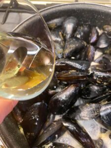 Cozze alla Marinara con Pomodorini: ricetta tradizionale di casa Palasciano-Bellino