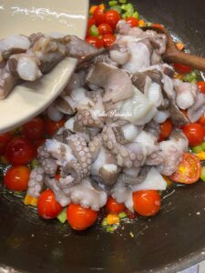Spaghetti con il polpo, la ricetta tradizionale di casa Palasciano-Bellino Spaghetti con il polpo, la ricetta tradizionale di casa Palasciano-Bellino