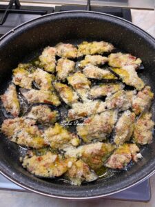 Cozze “Arraganate” con Pomodorini e Pecorino: la ricetta tradizionale di casa Palasciano-Bellino