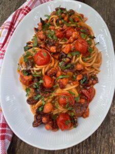 Spaghetti con il polpo, la ricetta tradizionale di casa Palasciano-Bellino Spaghetti con il polpo, la ricetta tradizionale di casa Palasciano-Bellino