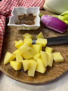 Caponata di Finocchi con Patate, Olive e Cipolle rosse: le ricette buone di una volta