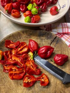 "Habanero" Sott’olio con Aglio e Prezzemolo: il Piccante che conquista tutti